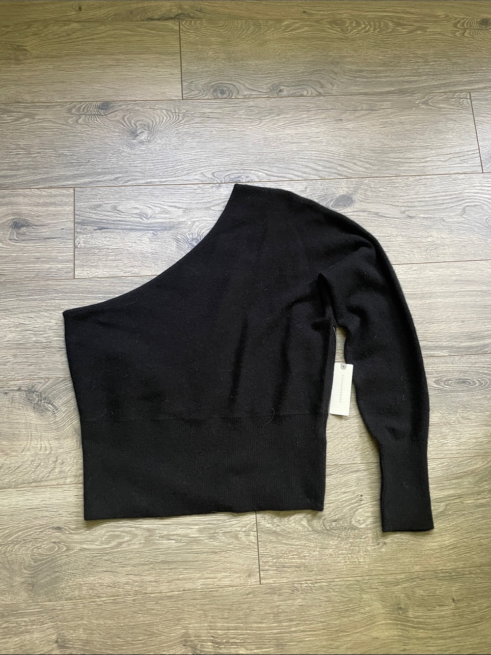 One-Shoulder Black Women’s cashmere Sweater